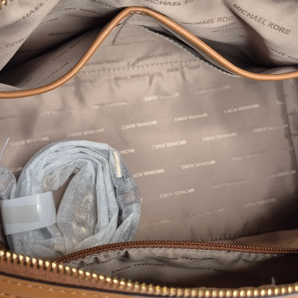 Michael Kors nwt elegant